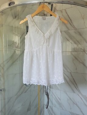 Banana Republic White Lace-Trim Sleeveless Tank